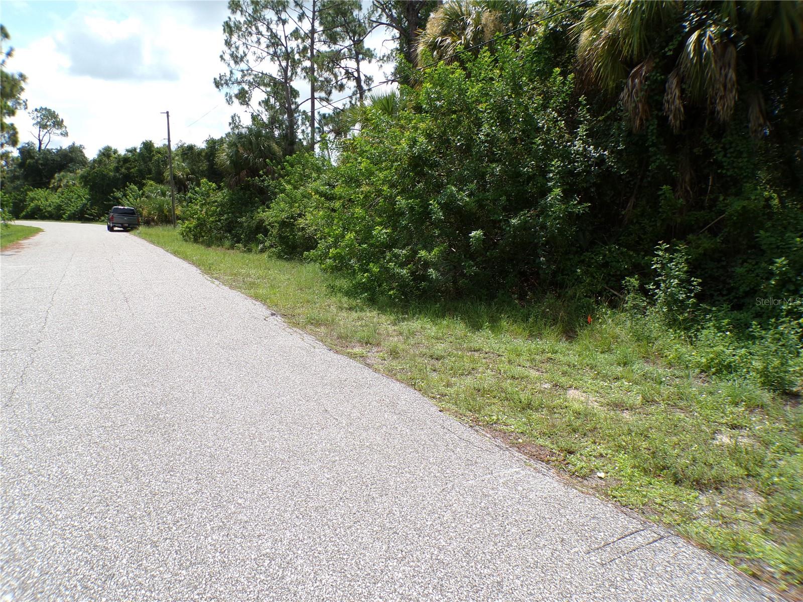 SAN SALVADOR ROAD
