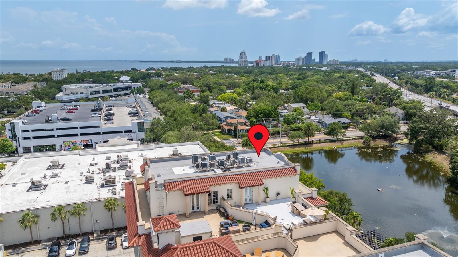 THE VALENCIA IN OLD HYDE PARK - Residential Lease