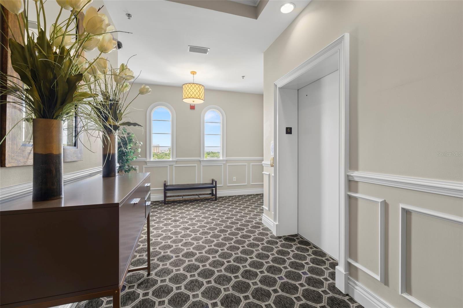 THE VALENCIA IN OLD HYDE PARK - Residential Lease