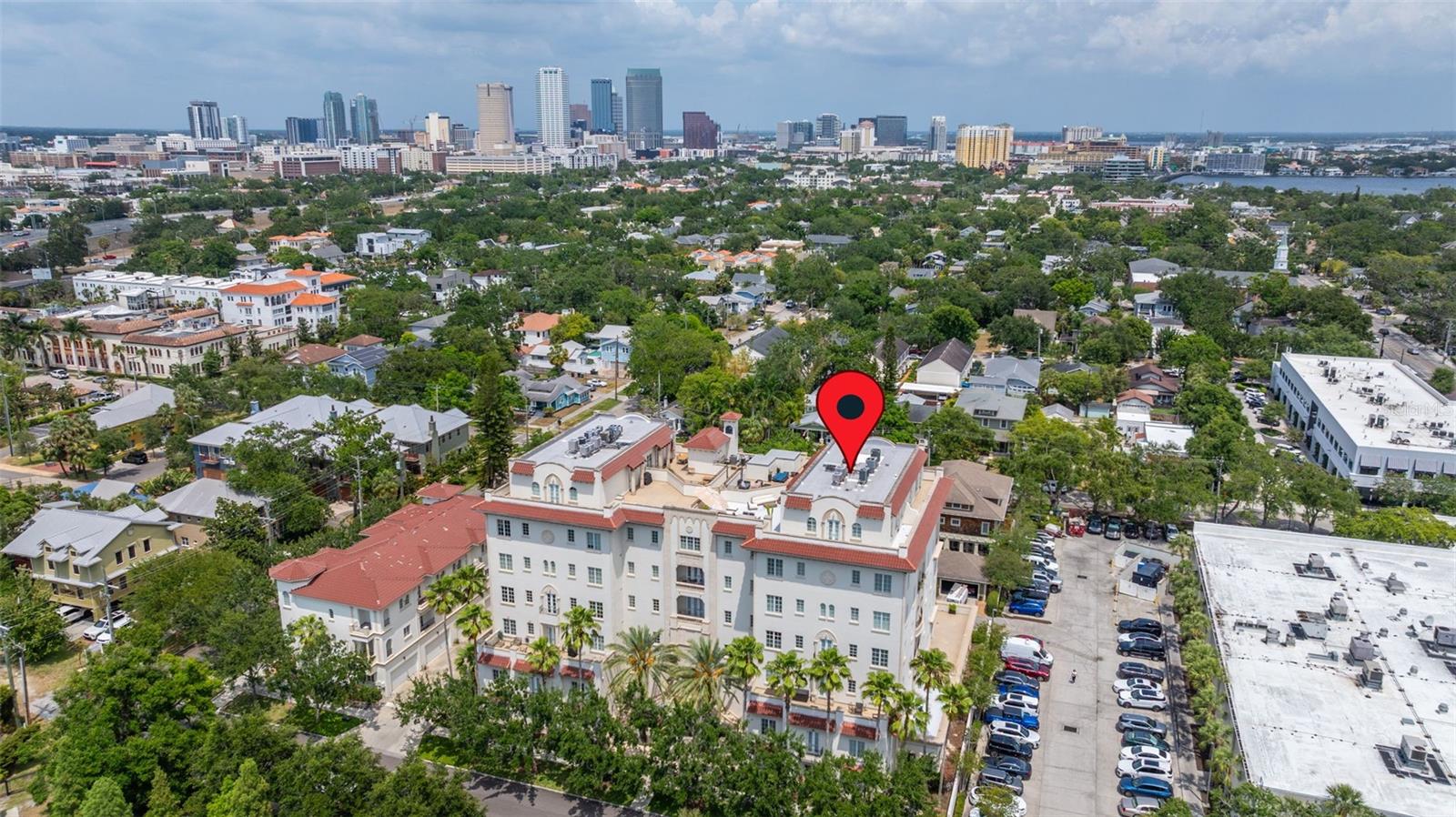 THE VALENCIA IN OLD HYDE PARK - Residential Lease