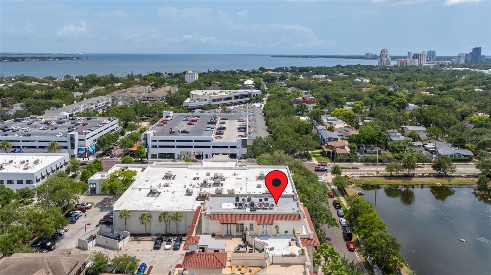 THE VALENCIA IN OLD HYDE PARK - Residential Lease