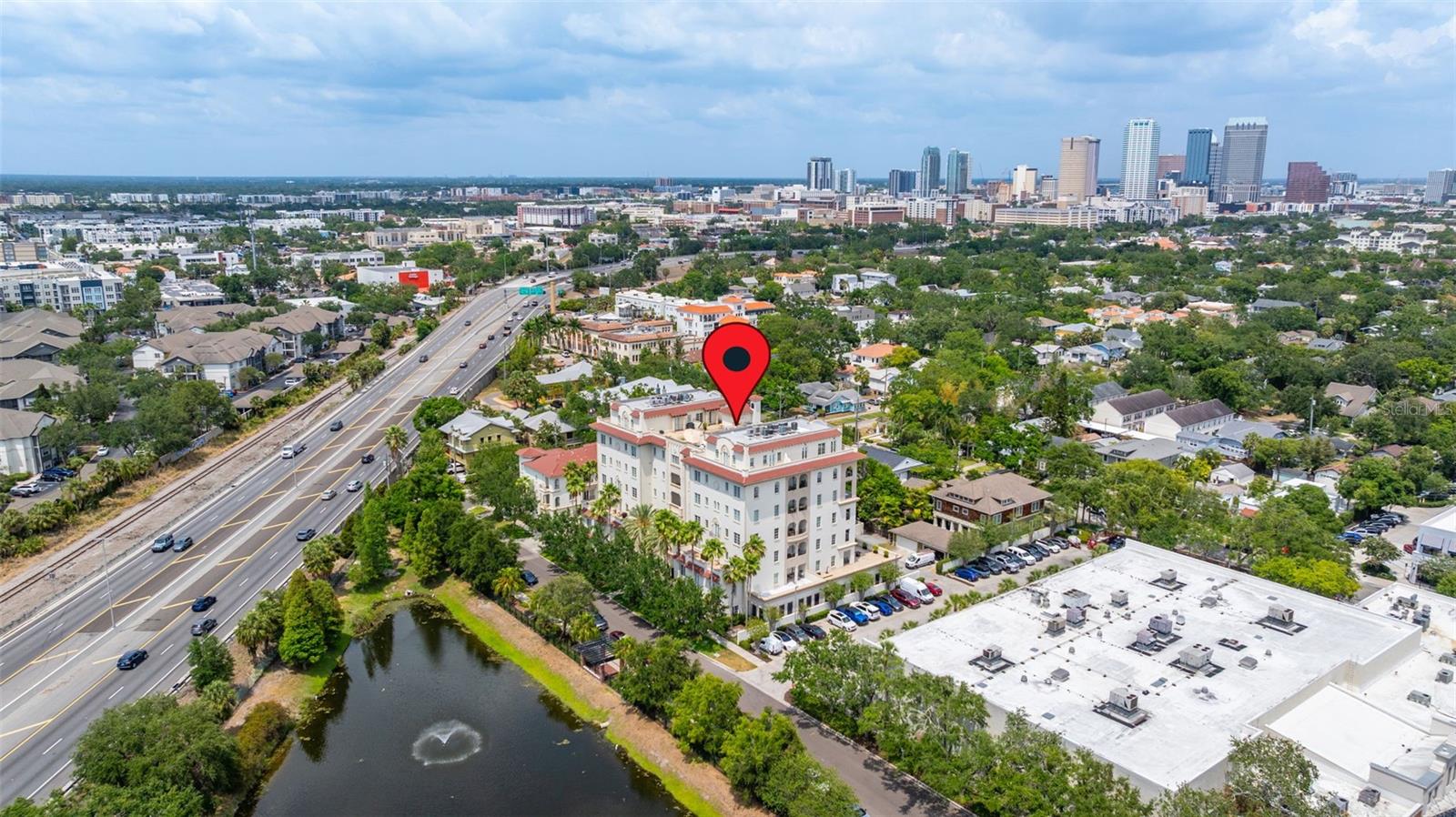 THE VALENCIA IN OLD HYDE PARK - Residential Lease