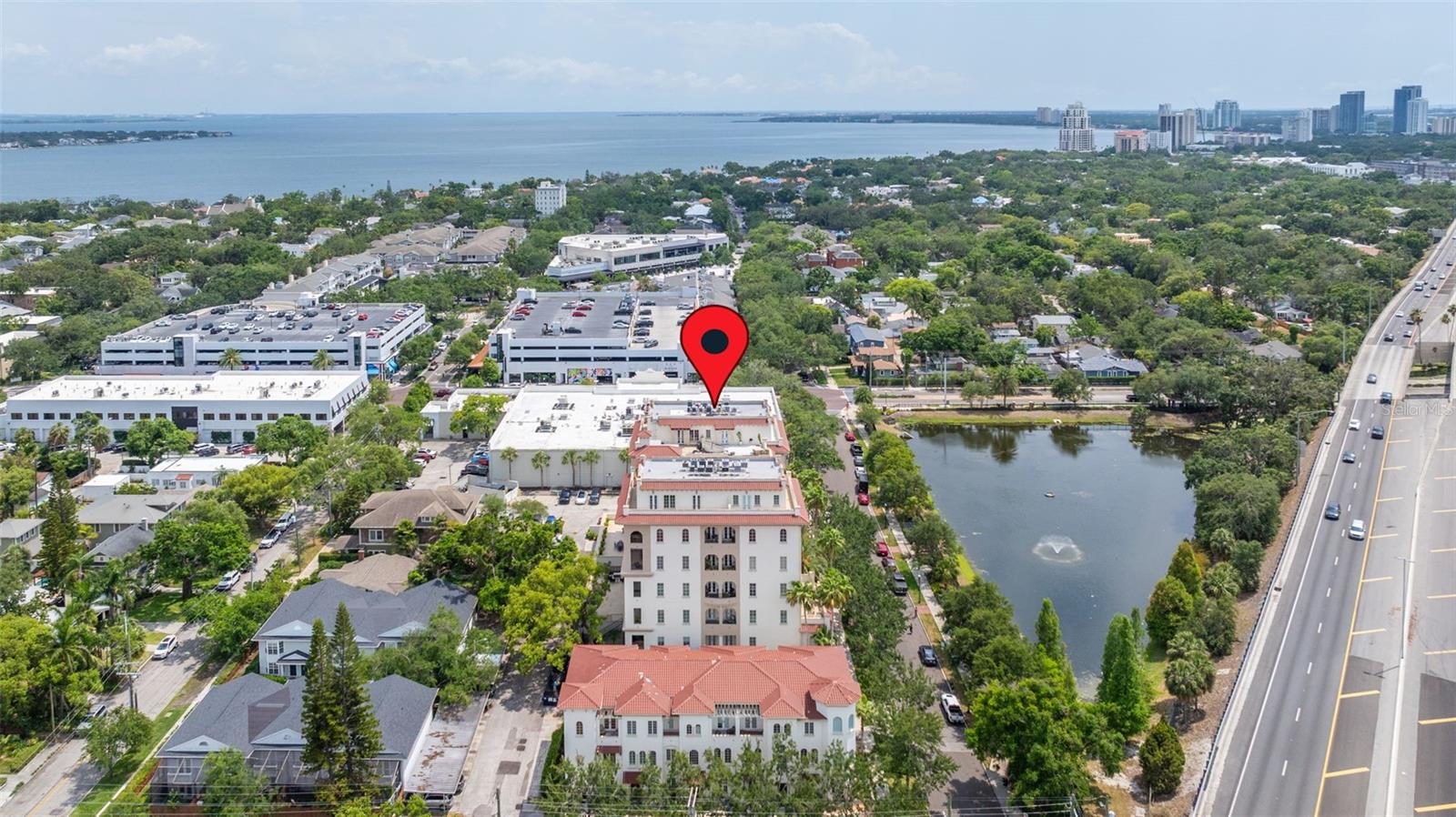 THE VALENCIA IN OLD HYDE PARK - Residential Lease