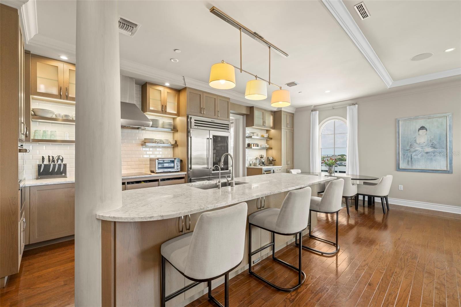 THE VALENCIA IN OLD HYDE PARK - Residential Lease