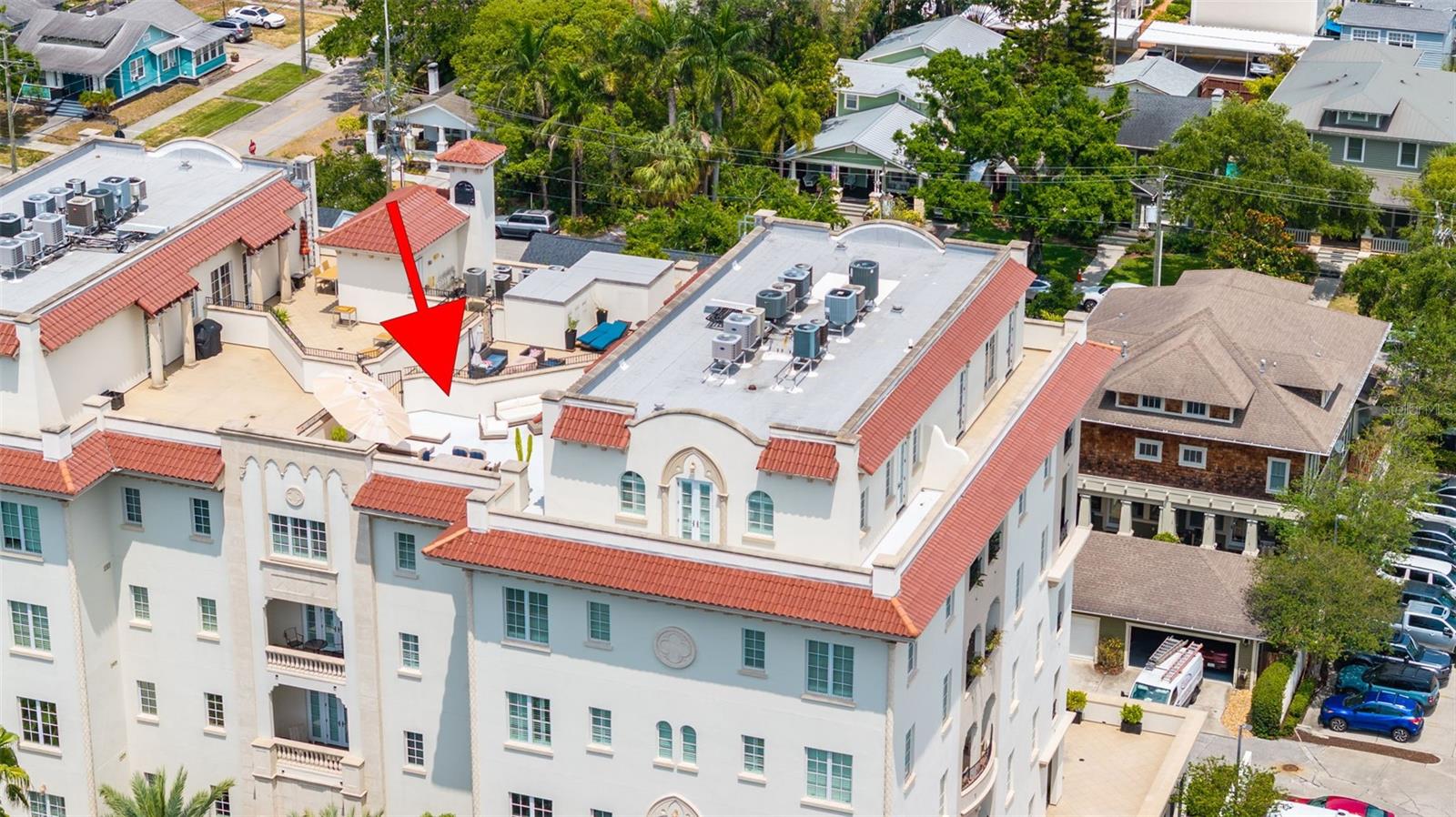 THE VALENCIA IN OLD HYDE PARK - Residential Lease