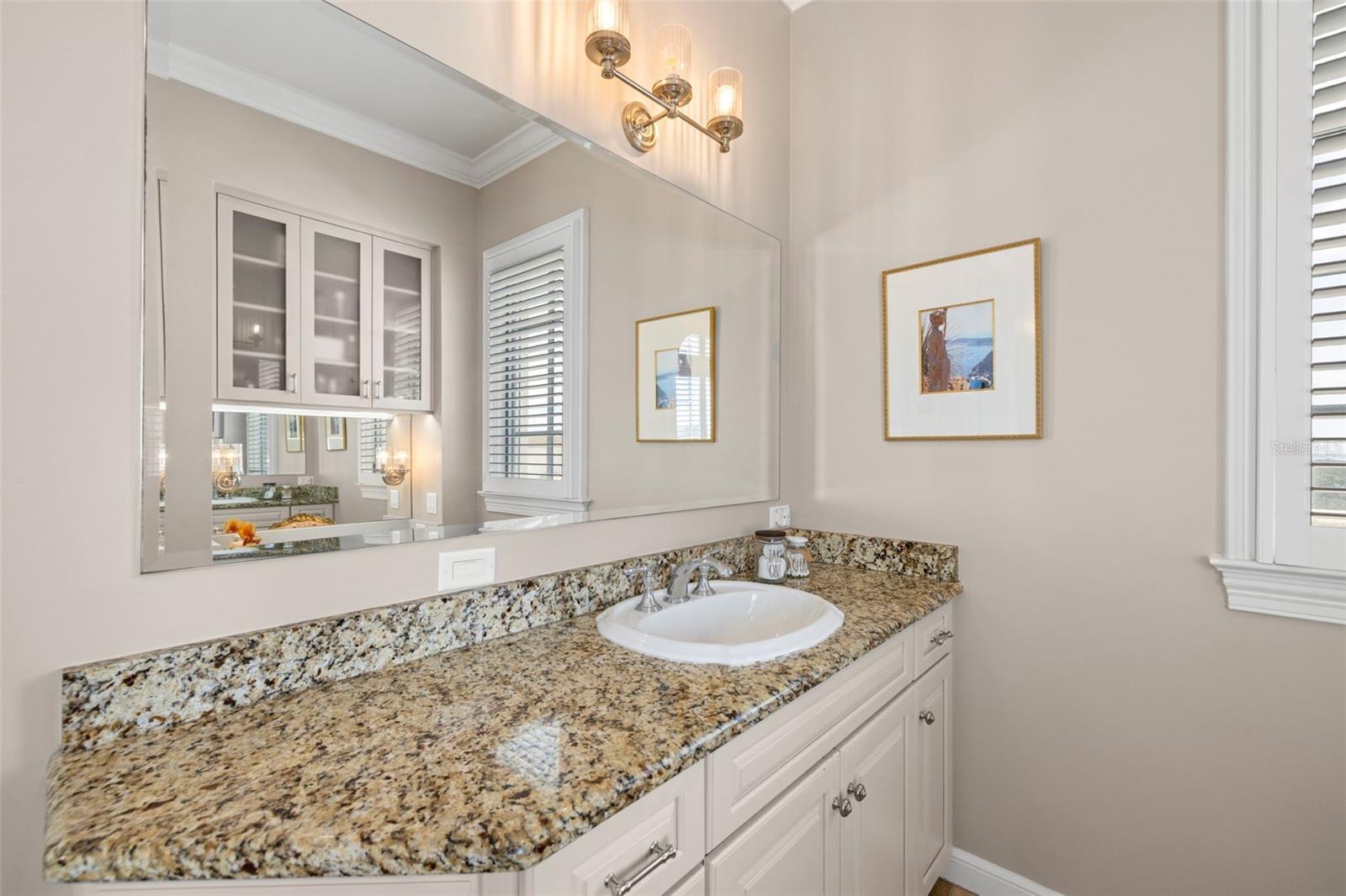 THE VALENCIA IN OLD HYDE PARK - Residential Lease