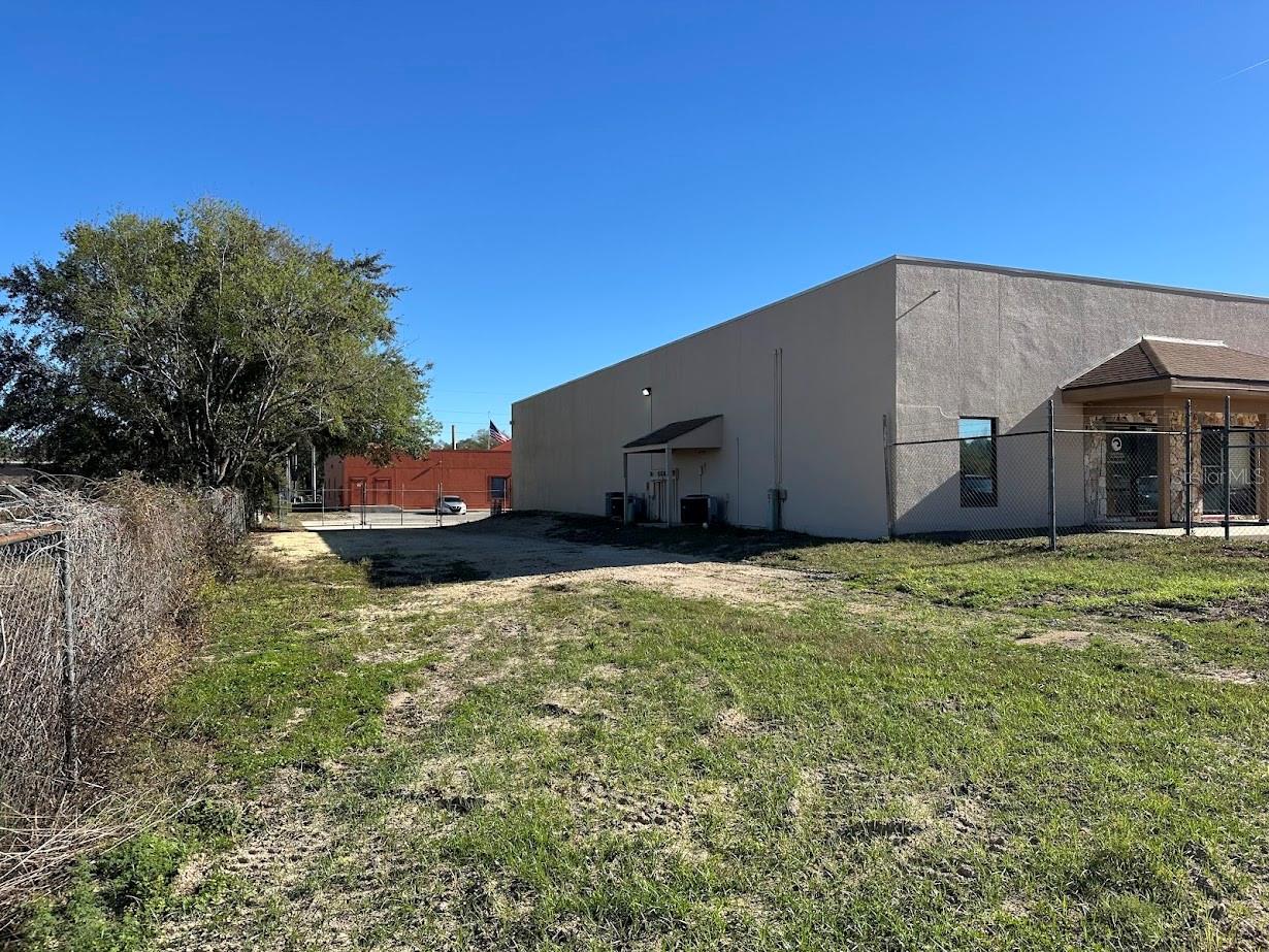 COMM NONSUB - Commercial Lease