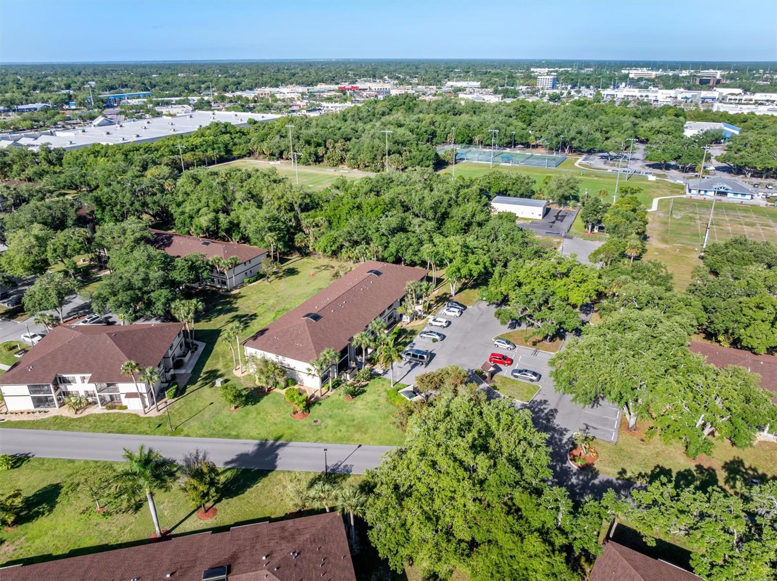 OAKS 03 - Residential