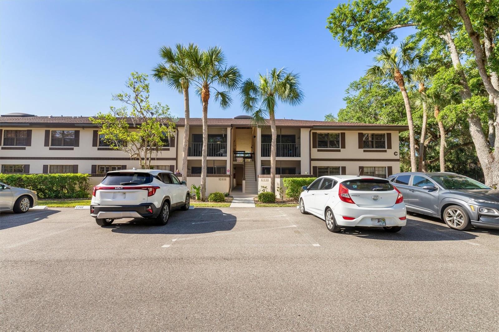 OAKS 03 - Residential