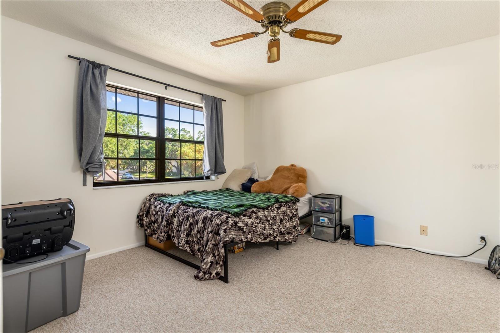 OAKS 03 - Residential