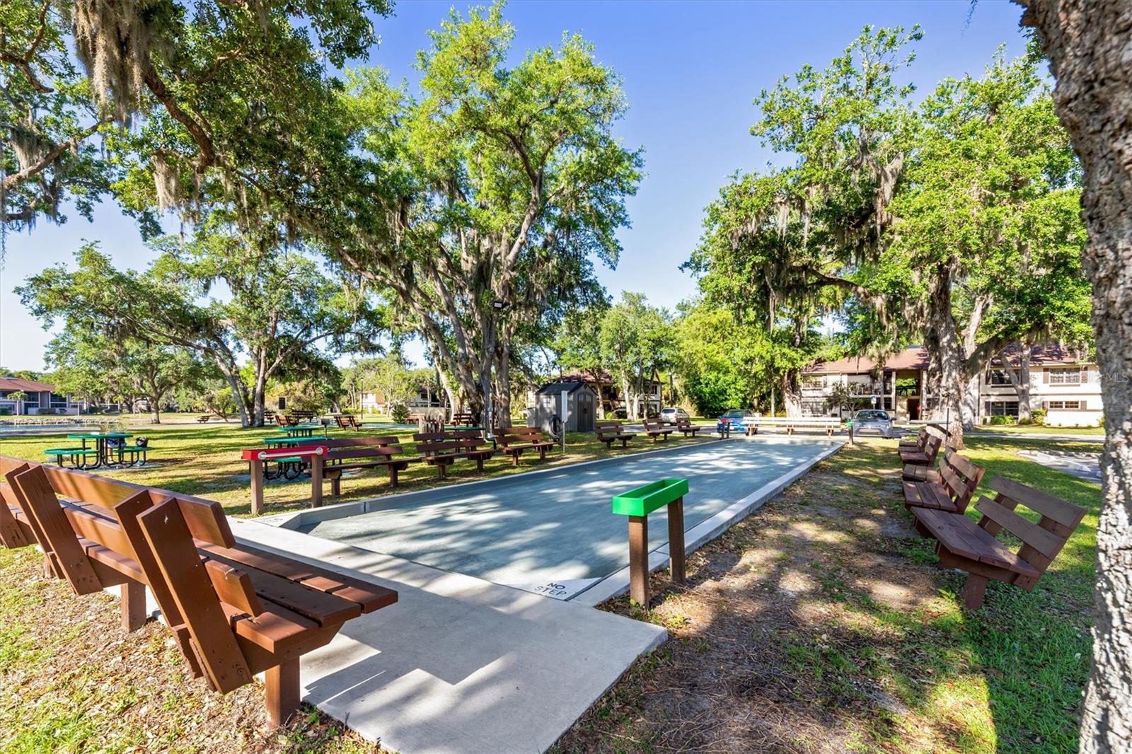 OAKS 03 - Residential