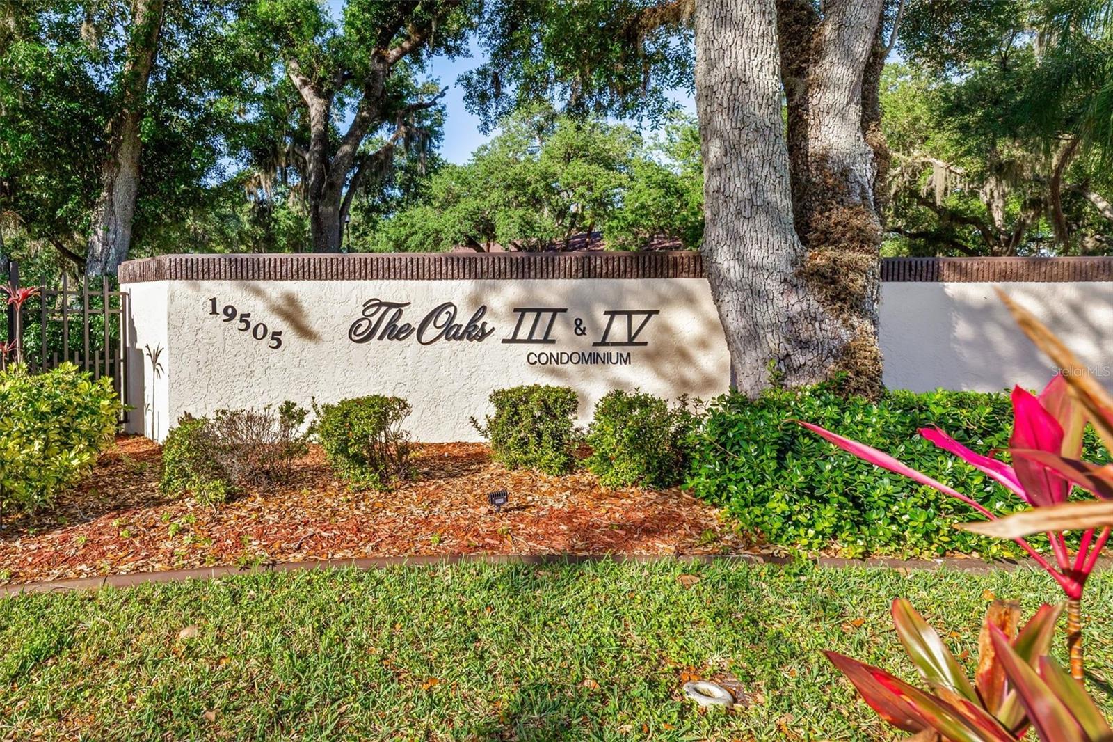 OAKS 03 - Residential