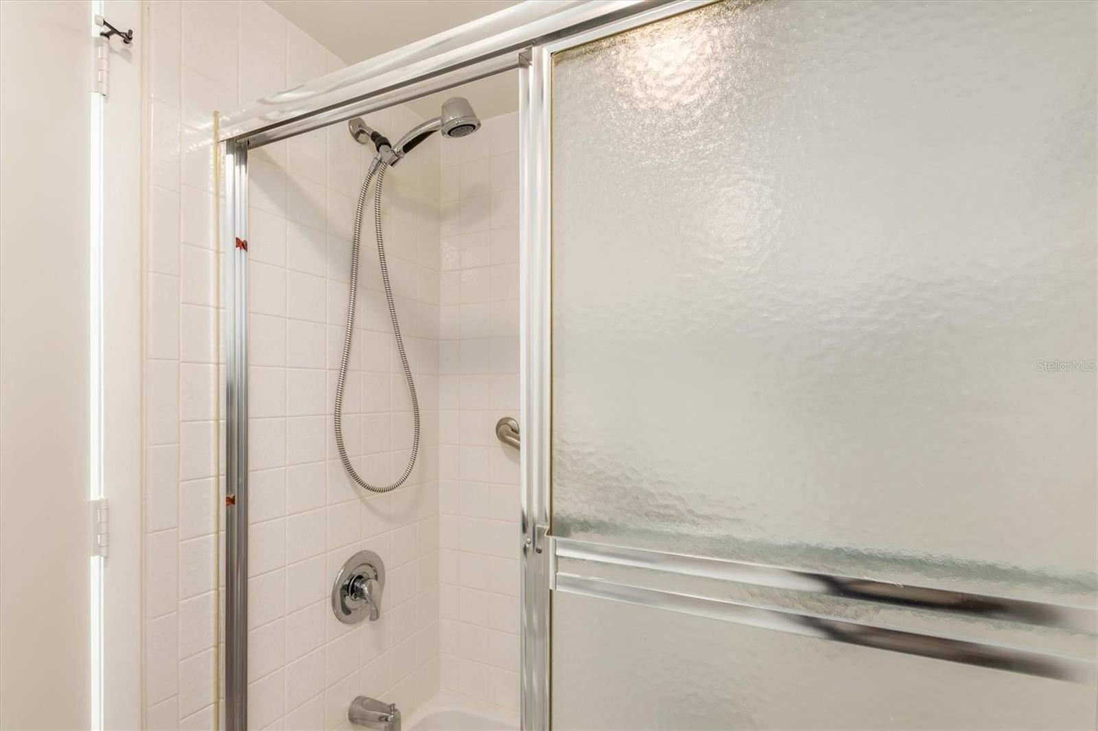 OAKS 03 - Residential