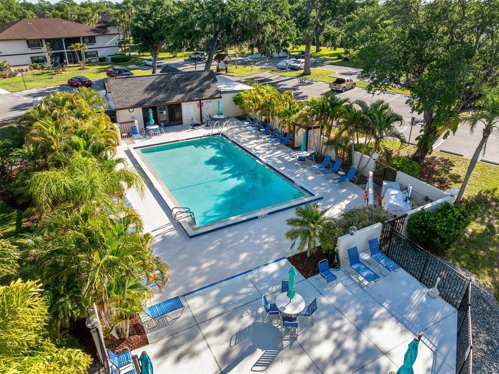 OAKS 03 - Residential