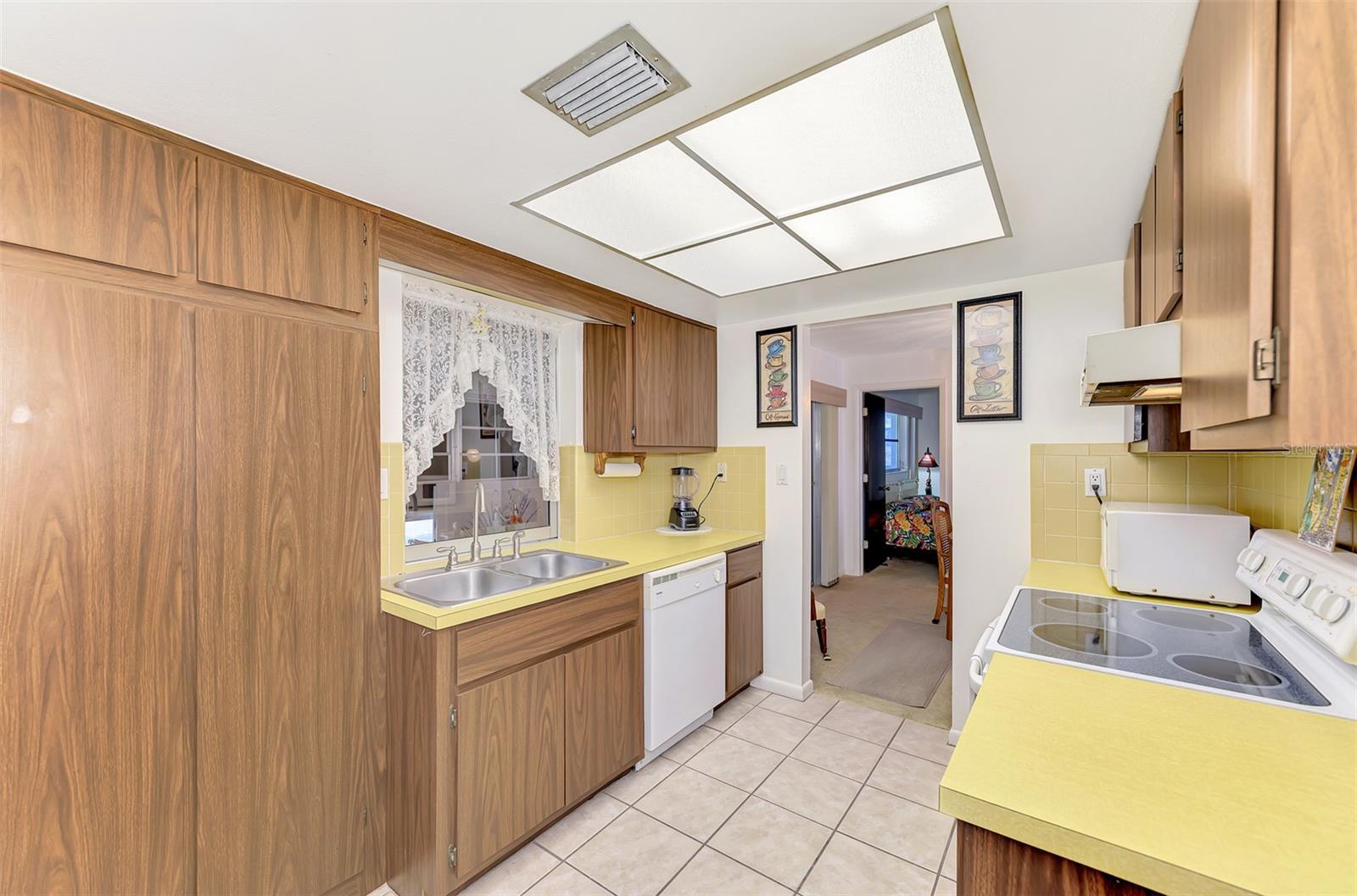 VENICE EAST 4TH ADD - Residential