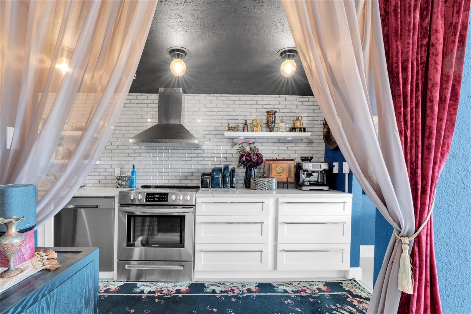 THE BEACON ON 3RD ST - Residential