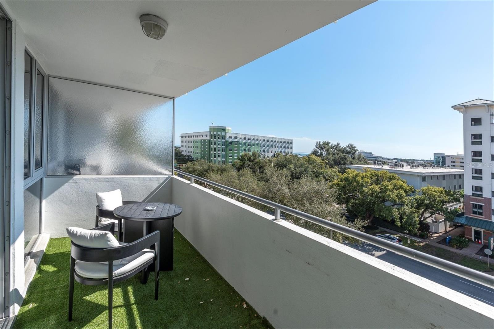 THE BEACON ON 3RD ST - Residential