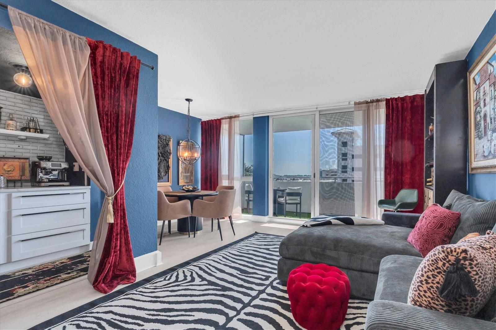 THE BEACON ON 3RD ST - Residential