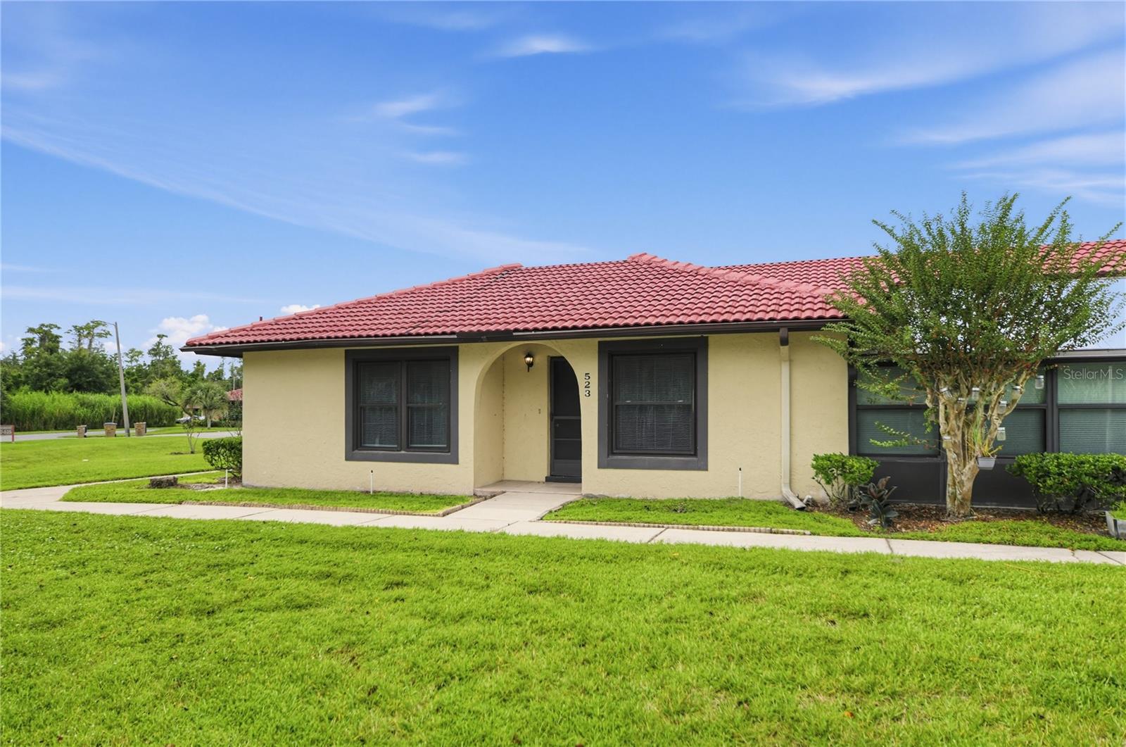 523 HUNTER CIRCLE
