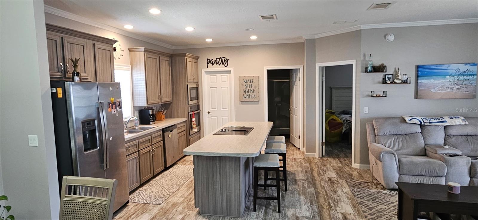 5652 HOLIDAY PARK BOULEVARD, NORTH PORT, FL, 34287 4 5652 HOLIDAY PARK BOULEVARD