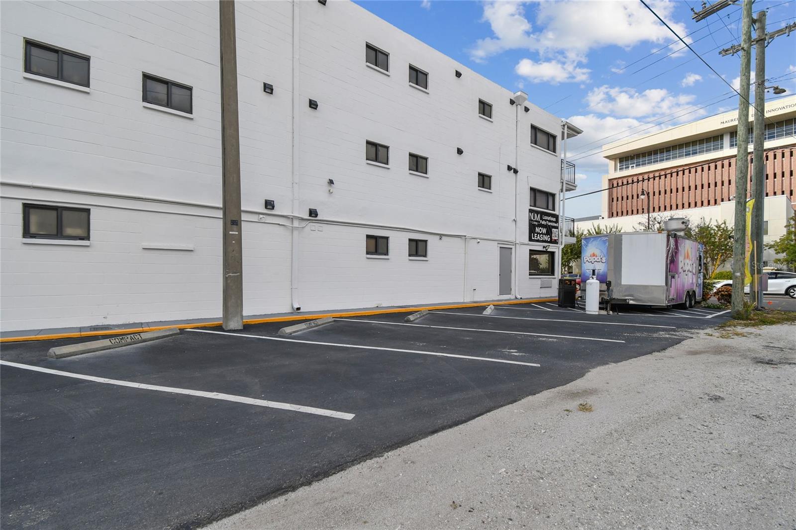 WASHINGTONS - Commercial Lease