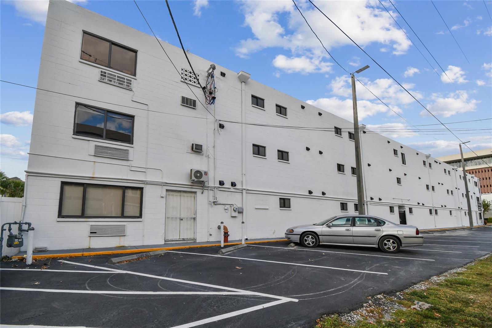 WASHINGTONS - Commercial Lease