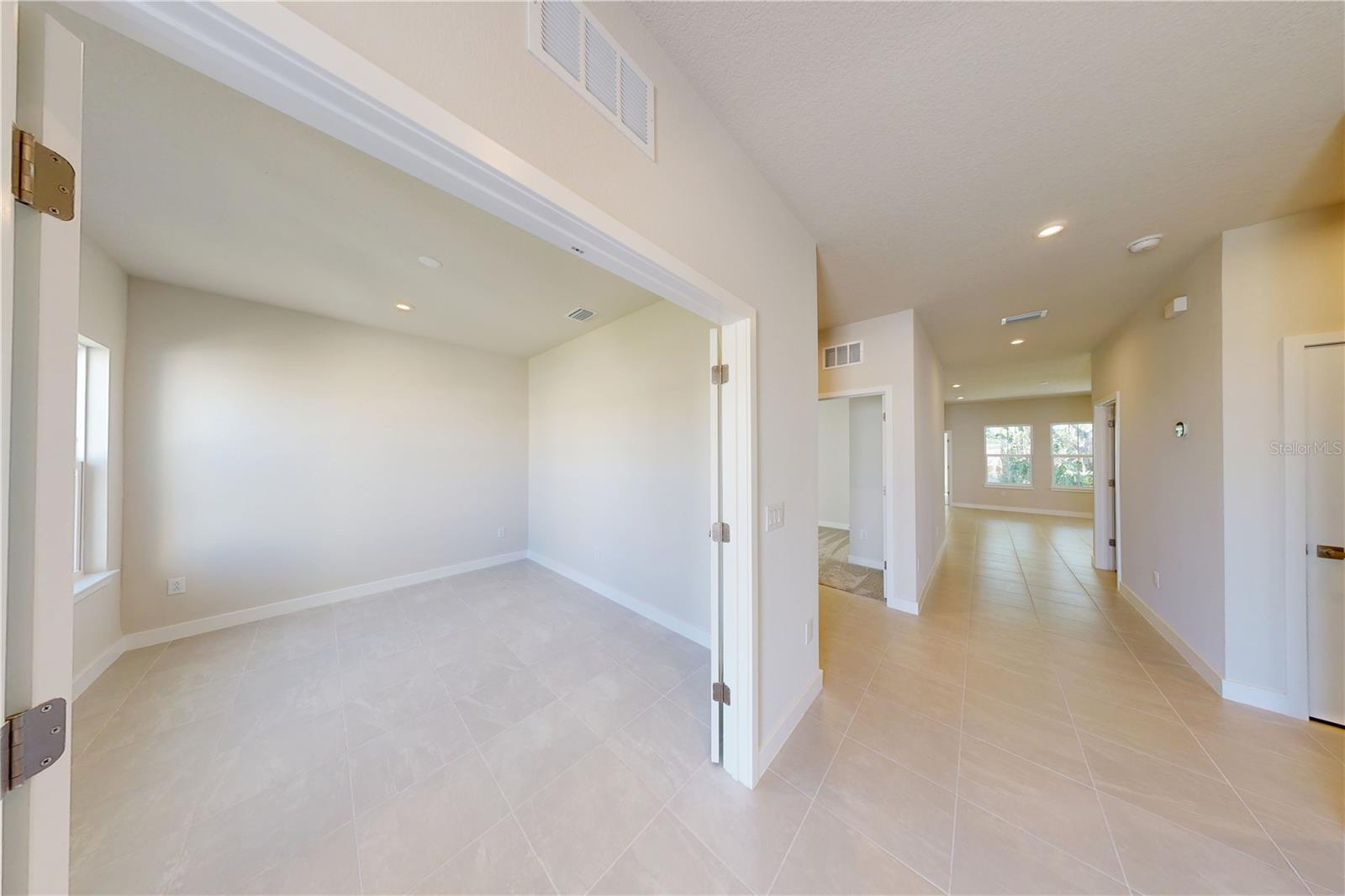 10127 ZENNIA LANE