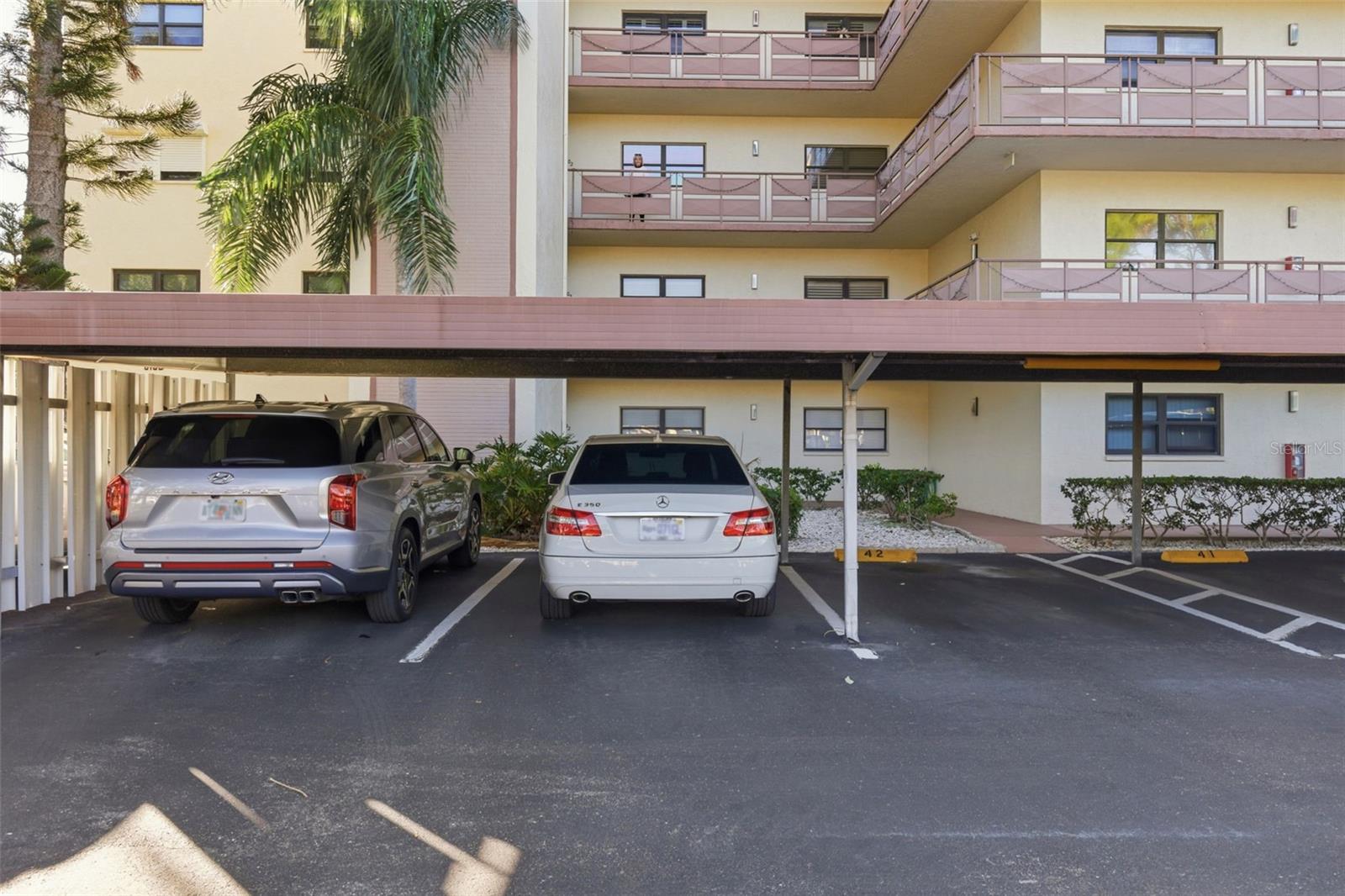 TERRACE PARK OF FIVE TOWNS - Residential