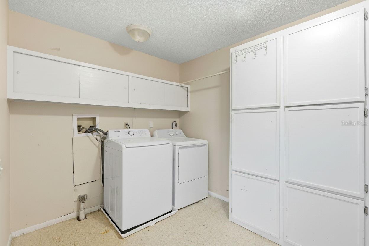 TERRACE PARK OF FIVE TOWNS - Residential