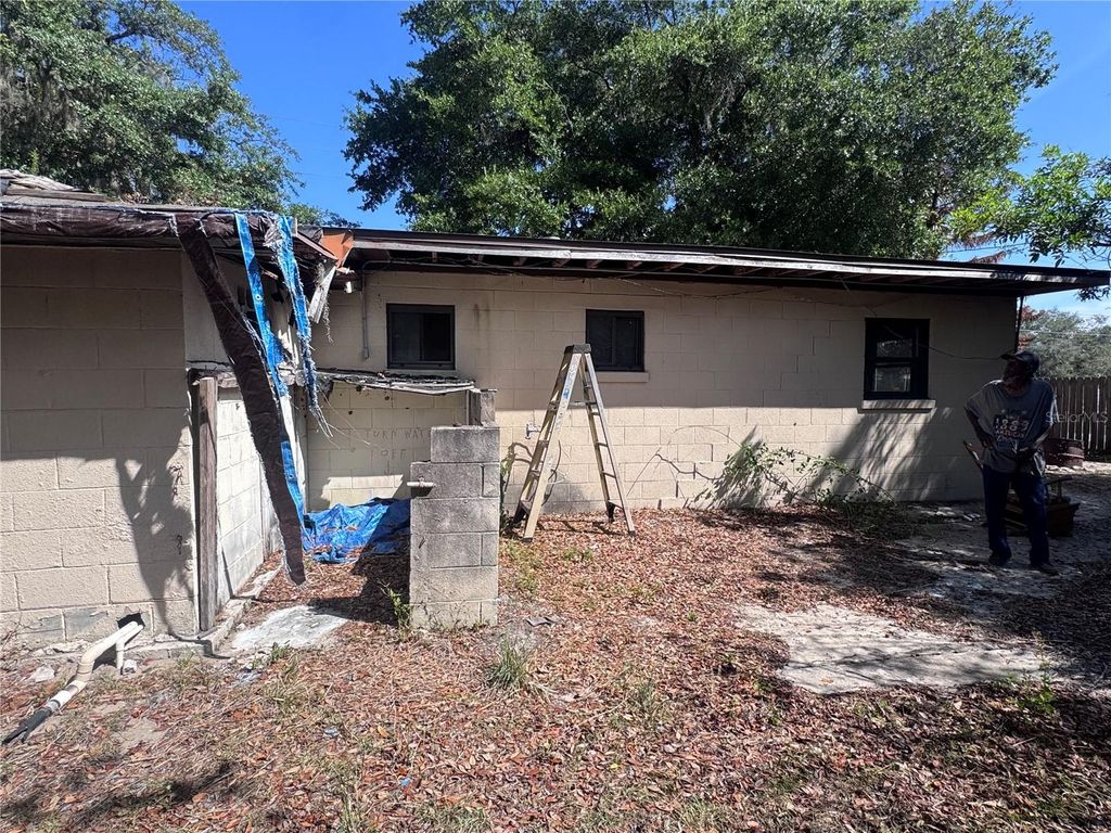 Photo of 1255 Wells Avenue, Tavares, FL 32778 (MLS # O6404241)