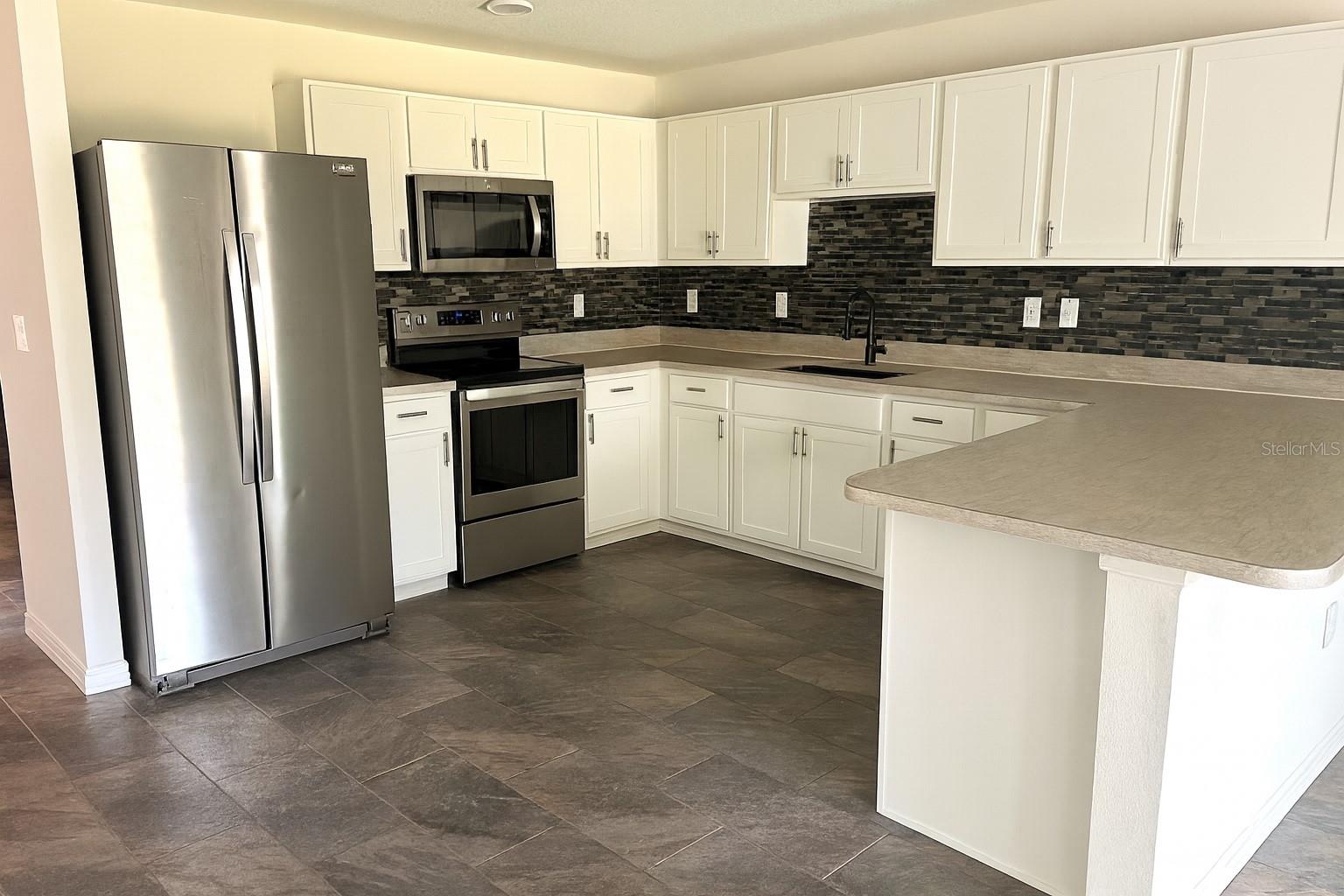 GULFPORT KEY - Residential Lease