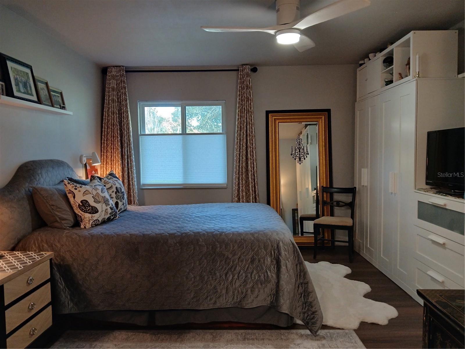 TWIN LAKES VILLAGE WEST CONDO BLDG T - Residential