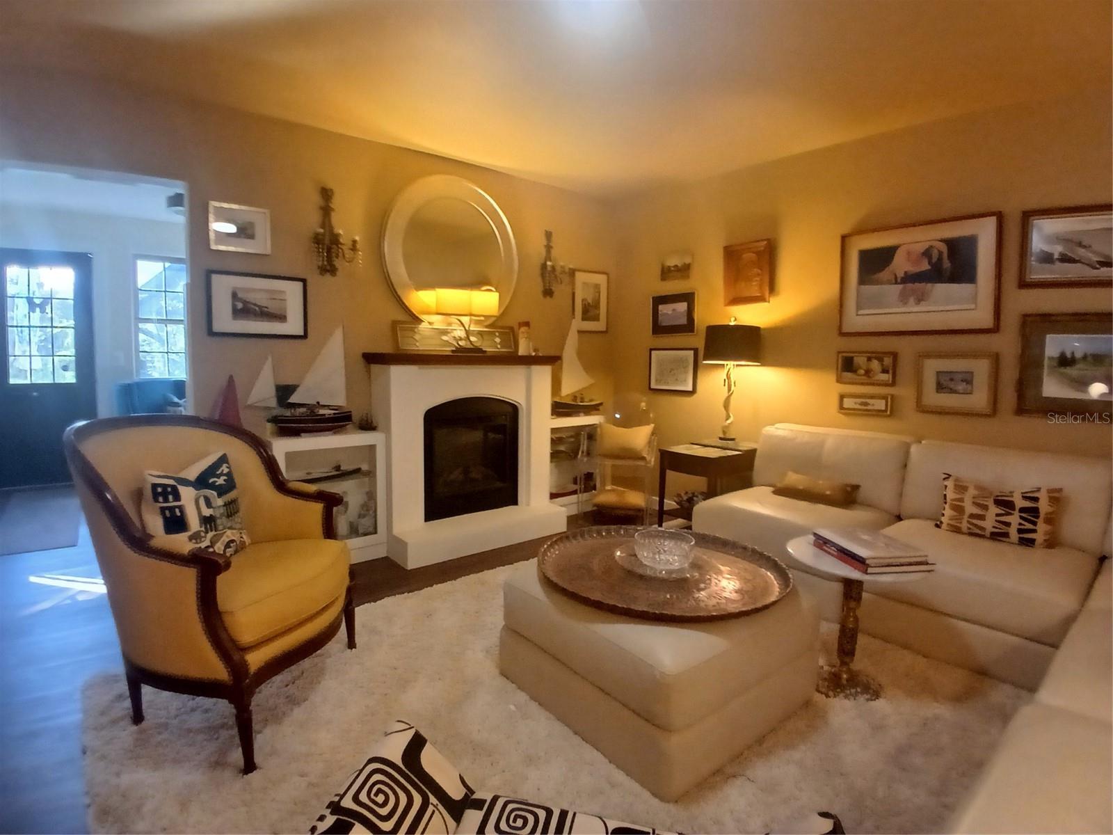 TWIN LAKES VILLAGE WEST CONDO BLDG T - Residential