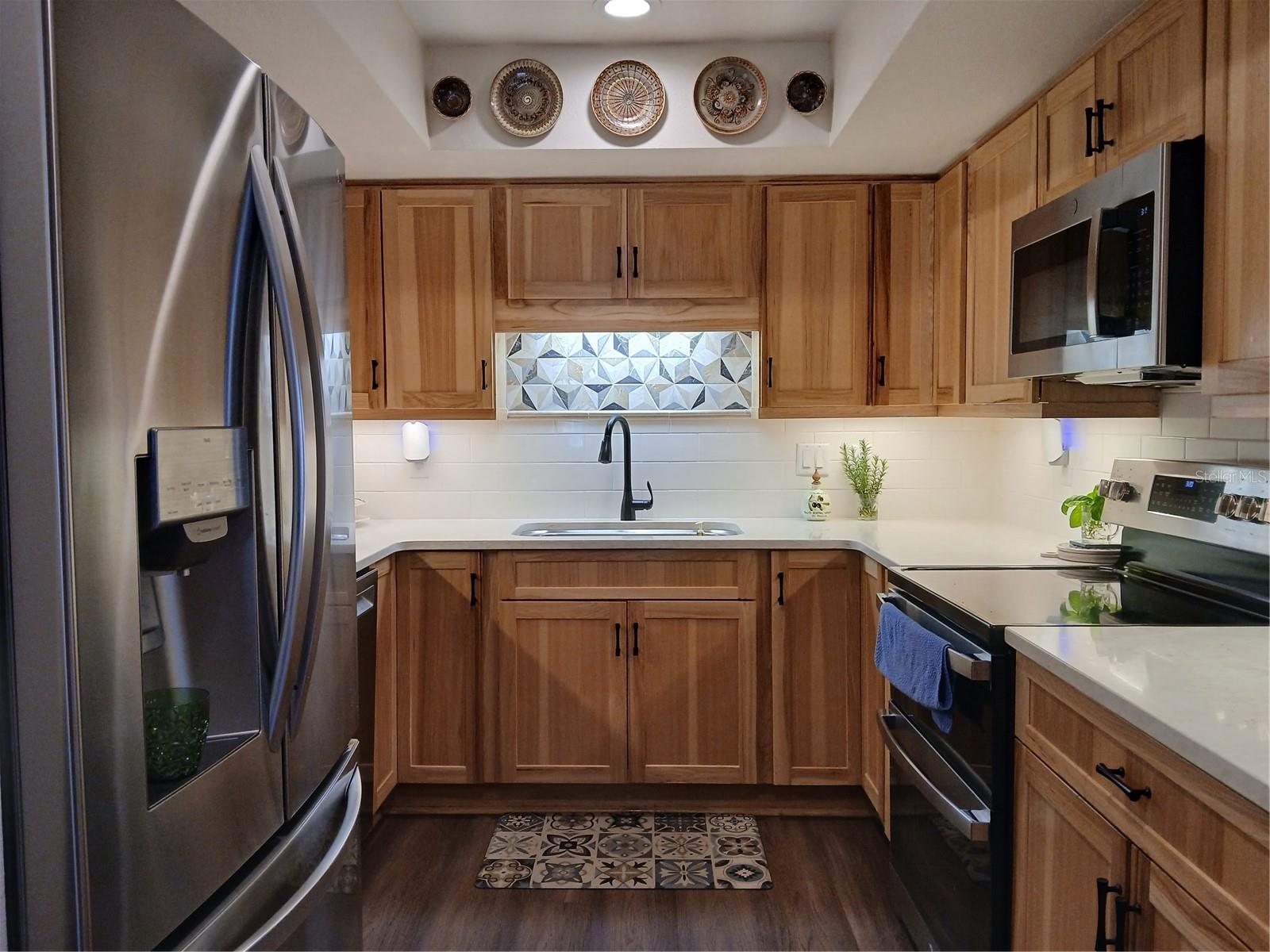 TWIN LAKES VILLAGE WEST CONDO BLDG T - Residential