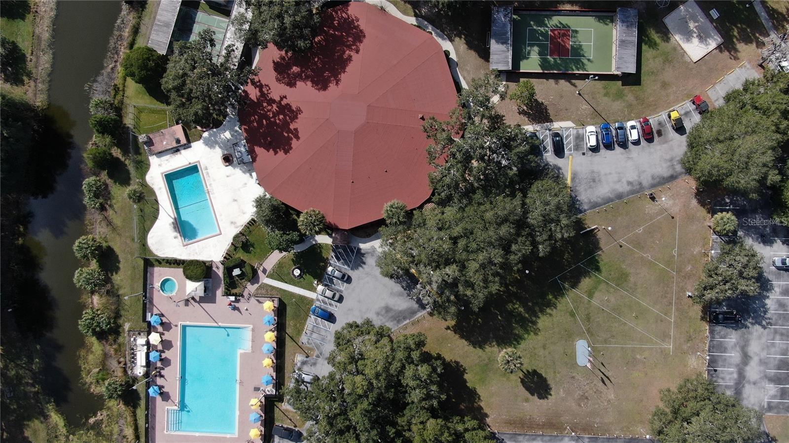 TWIN LAKES VILLAGE WEST CONDO BLDG T - Residential