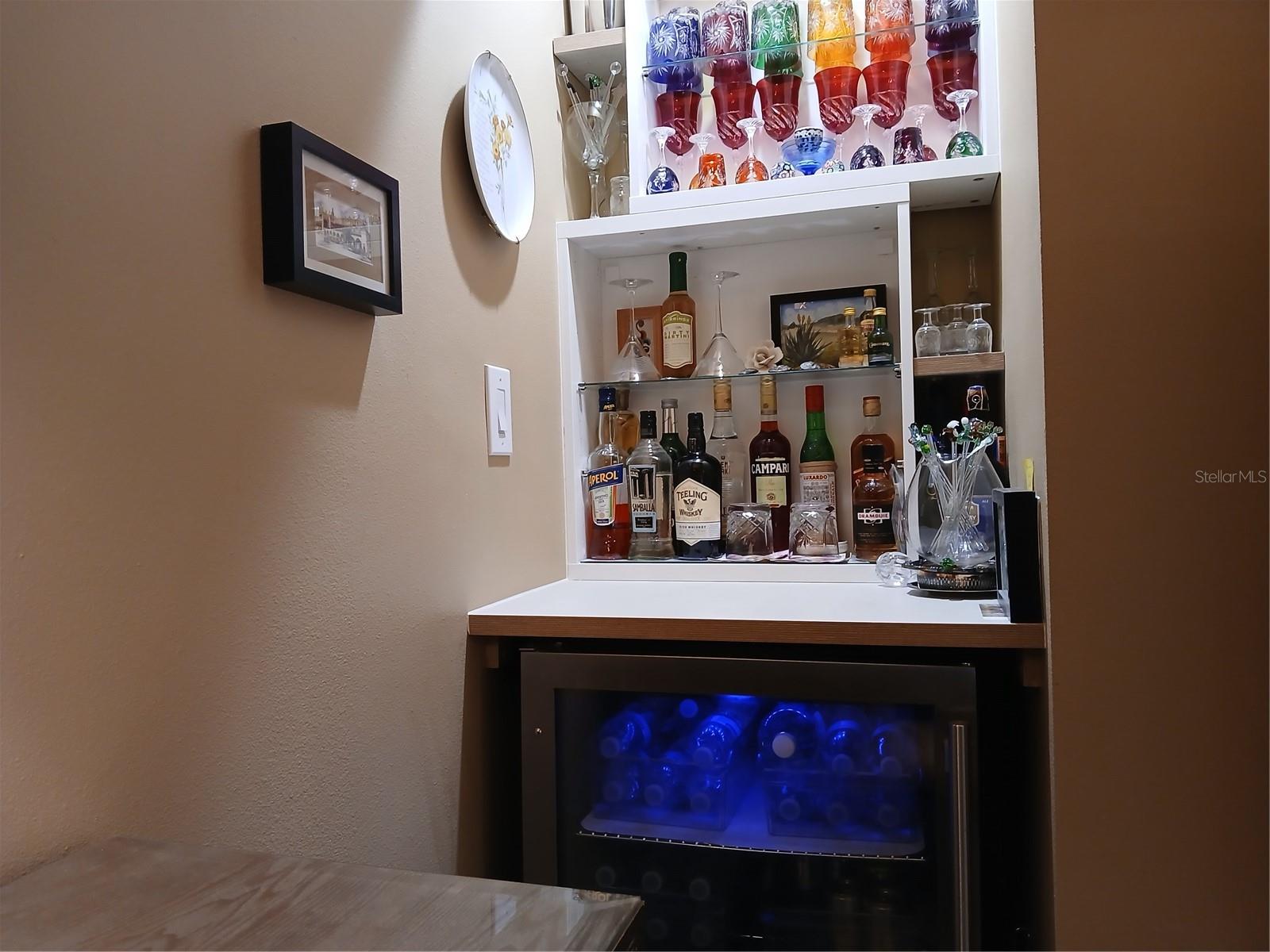 TWIN LAKES VILLAGE WEST CONDO BLDG T - Residential