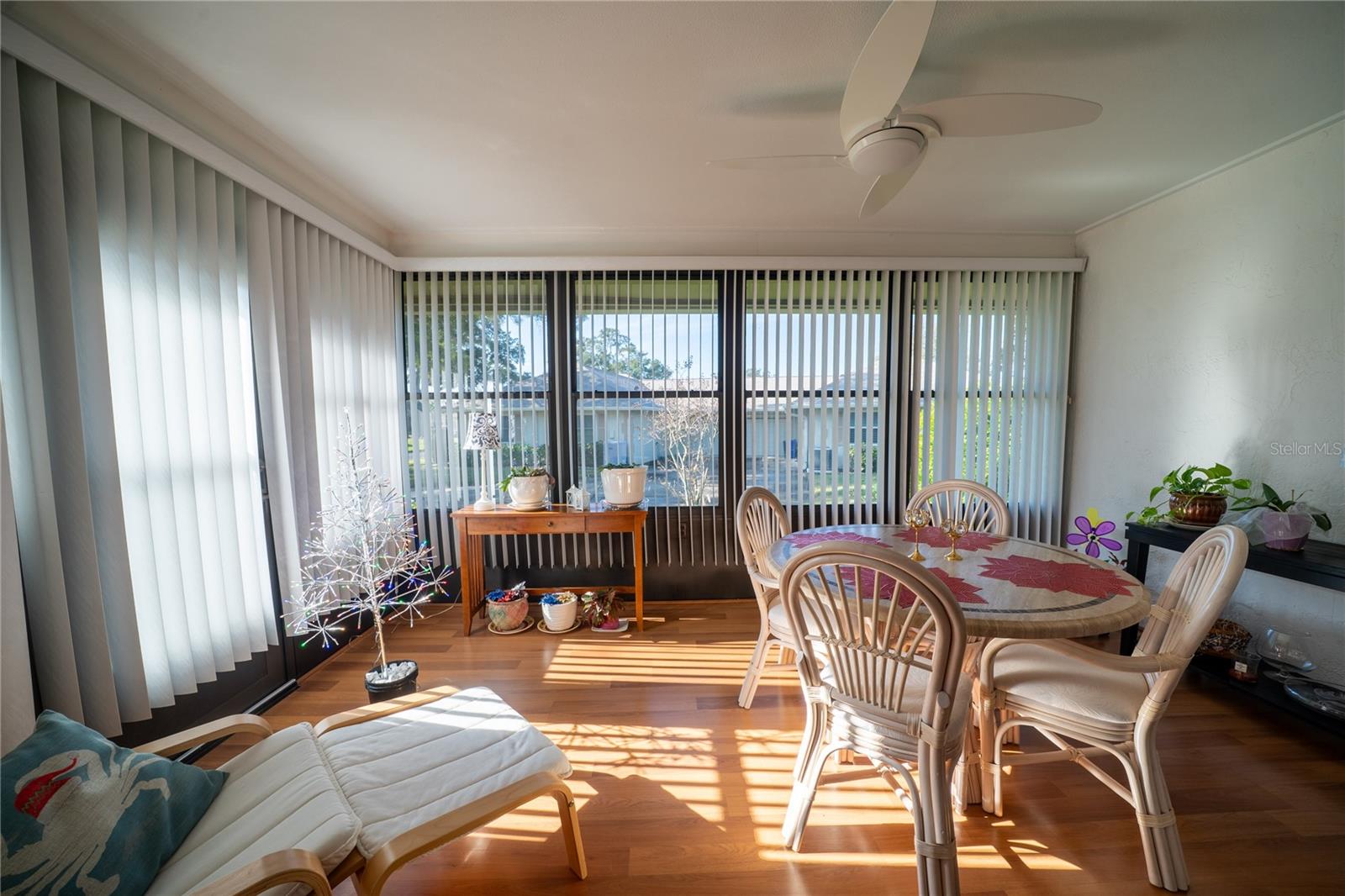 SCOTSDALE CLUSTER CONDO - Residential