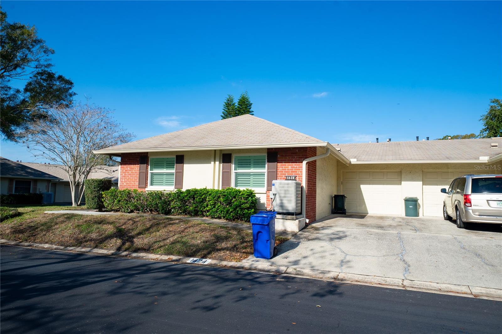 SCOTSDALE CLUSTER CONDO - Residential