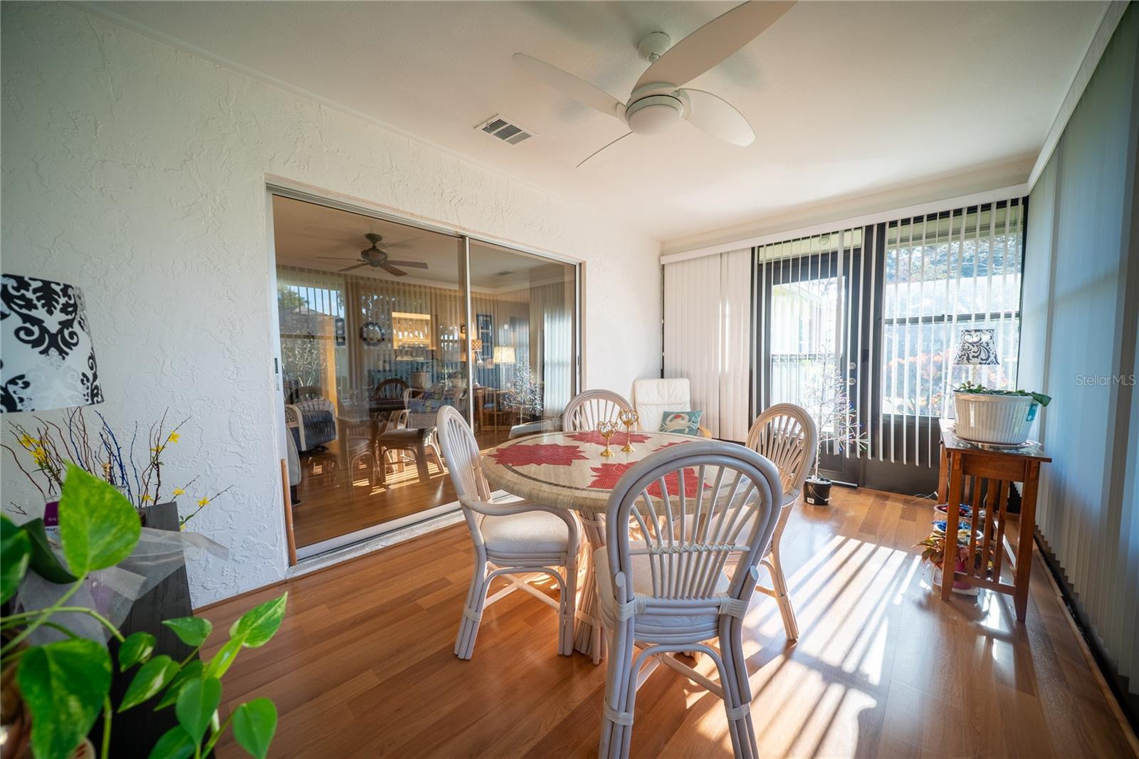 SCOTSDALE CLUSTER CONDO - Residential