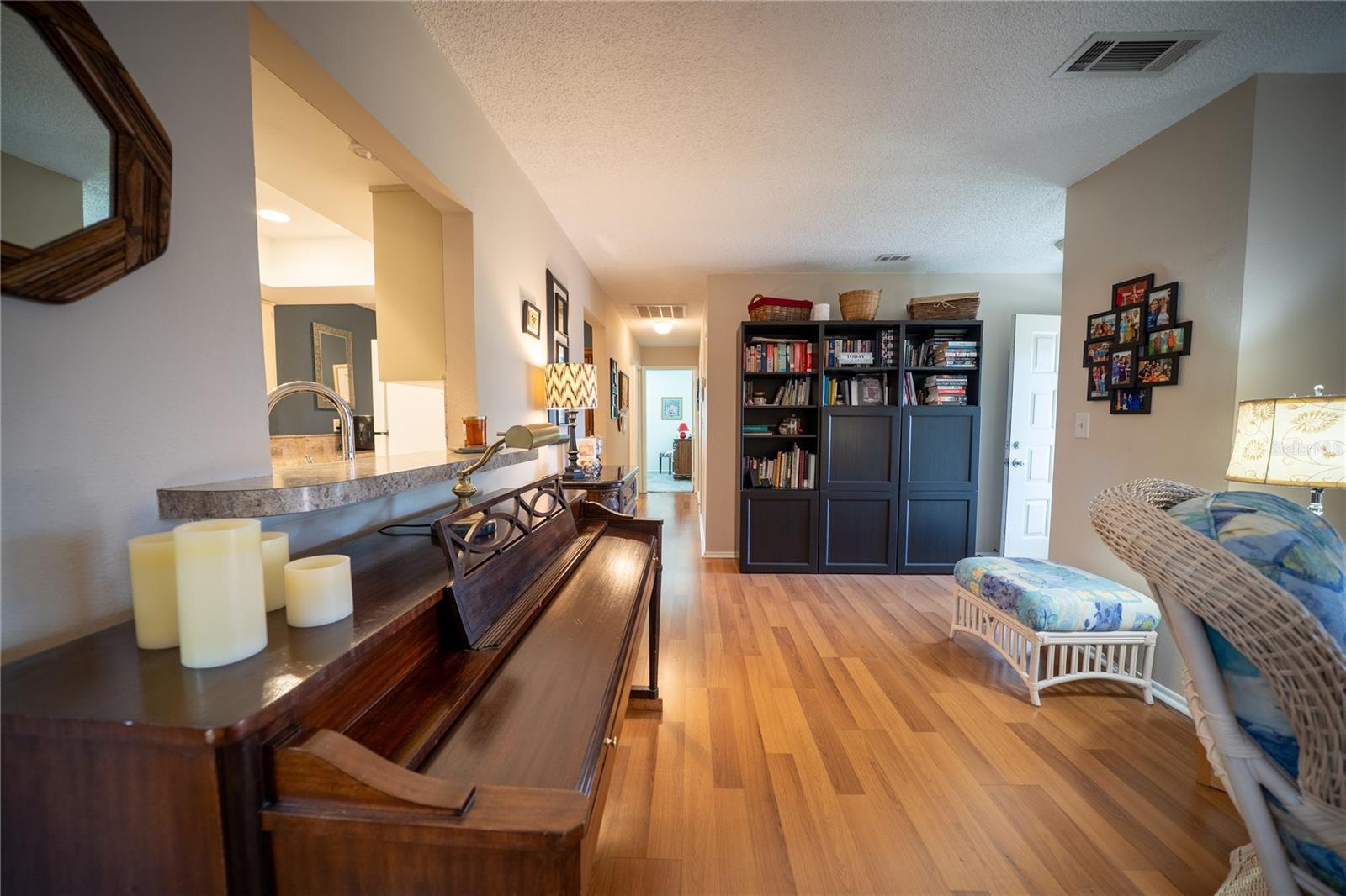 SCOTSDALE CLUSTER CONDO - Residential