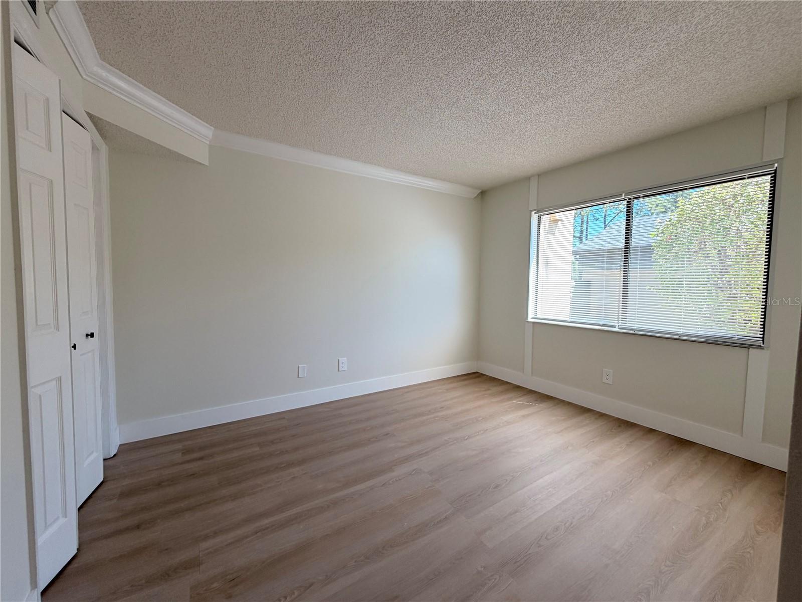 EAGLES GLEN CONDO - Residential