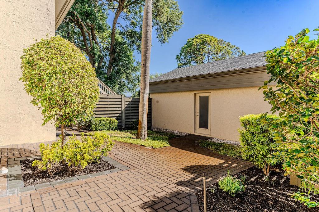 EAGLES GLEN CONDO - Residential