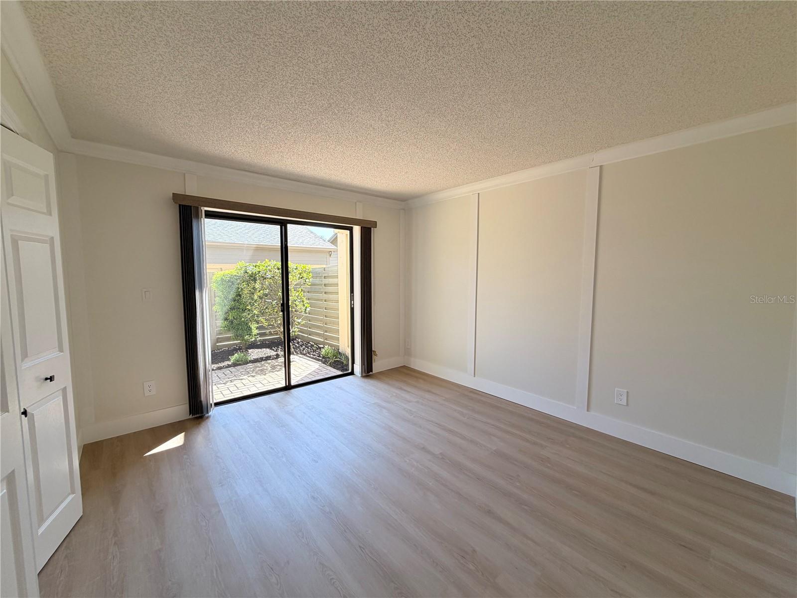 EAGLES GLEN CONDO - Residential