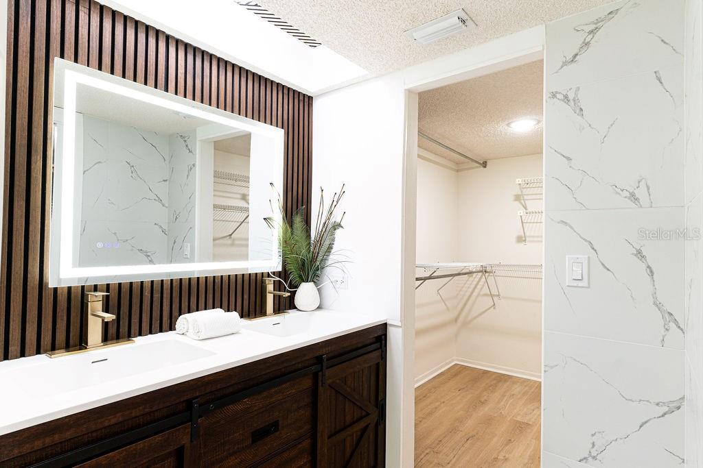 EAGLES GLEN CONDO - Residential