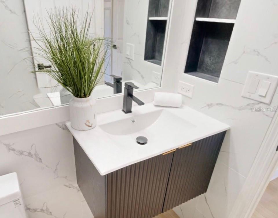 EAGLES GLEN CONDO - Residential