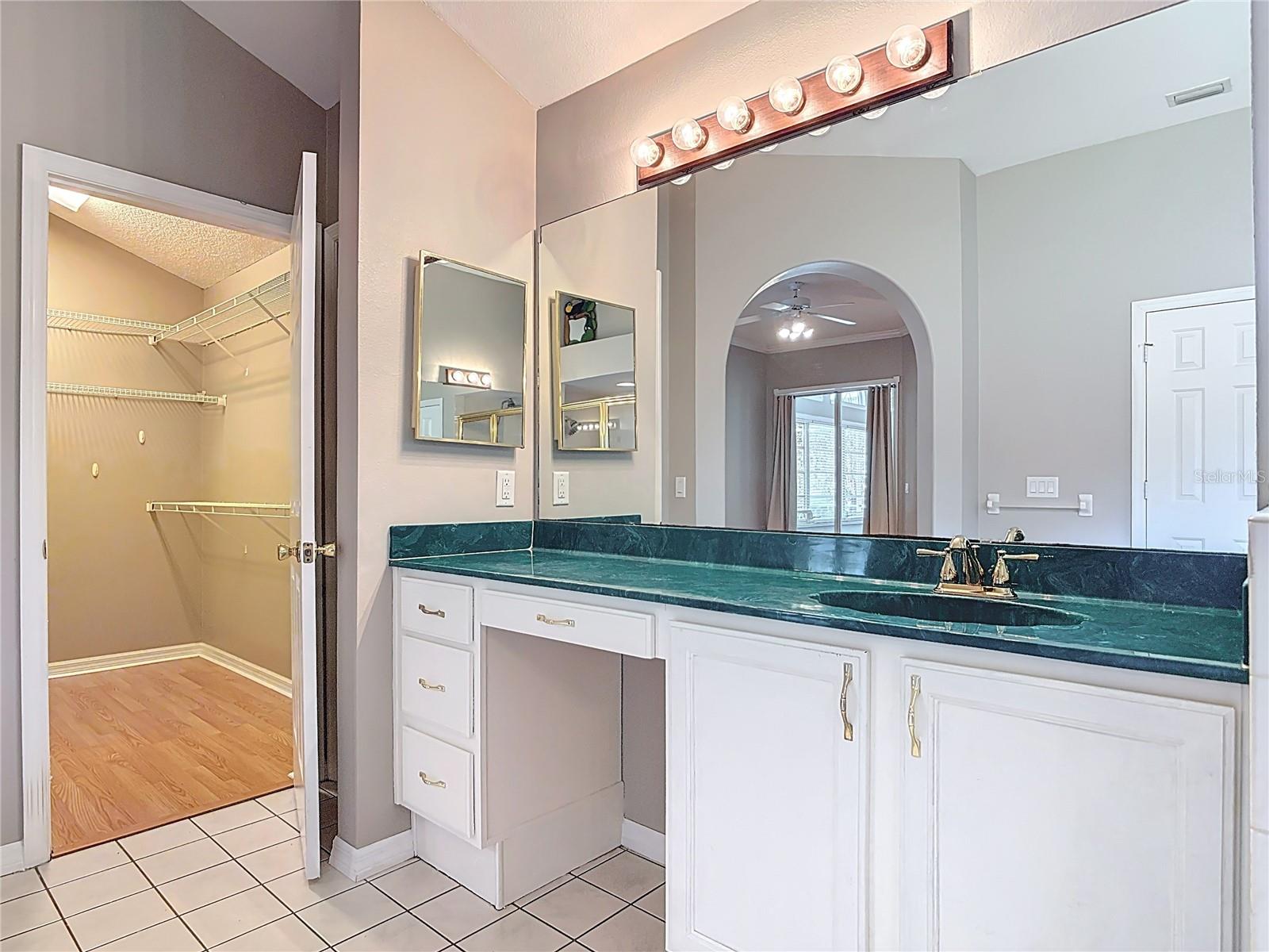 LAKE BERESFORD TERRACE - Residential