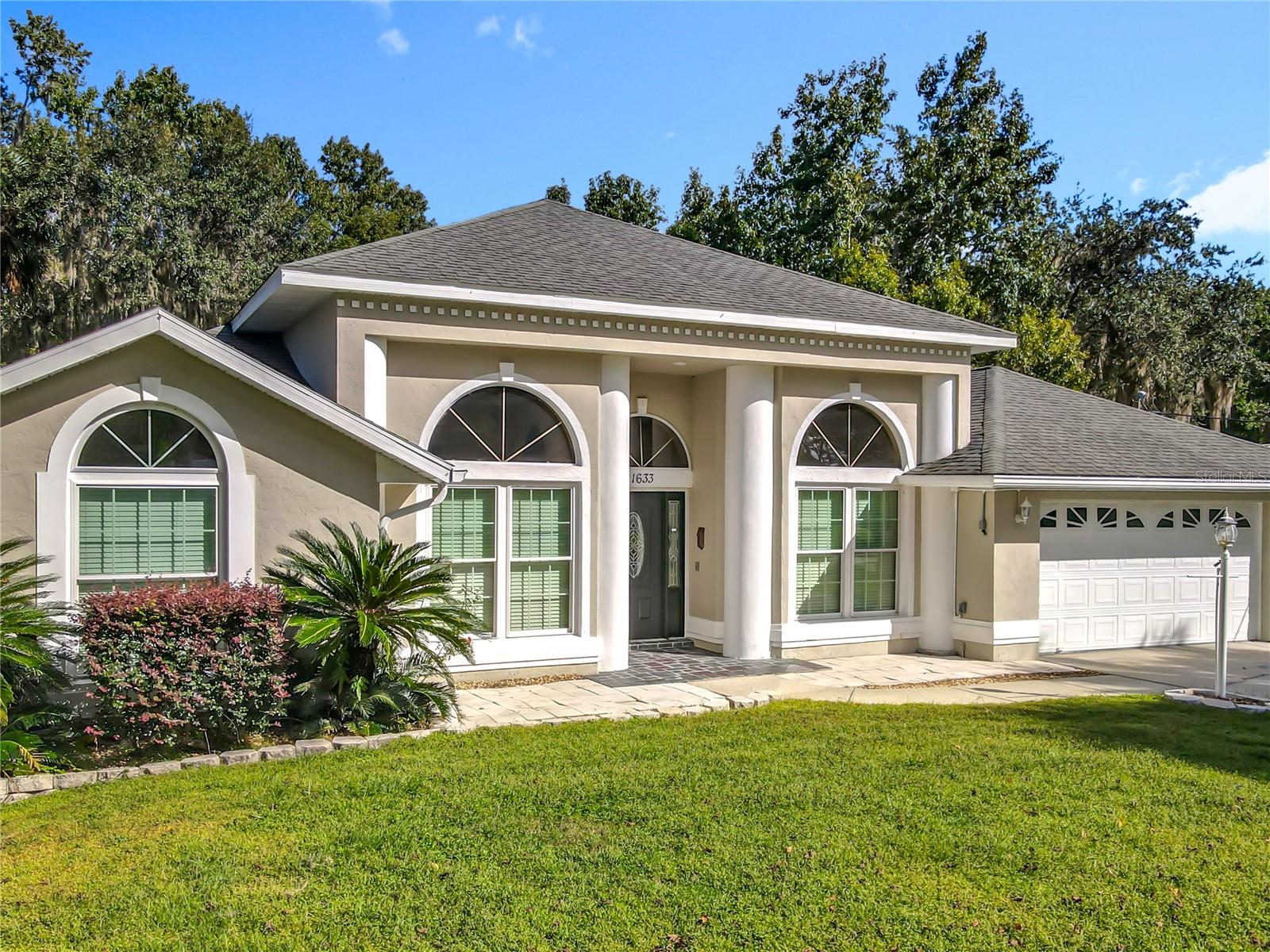 LAKE BERESFORD TERRACE - Residential