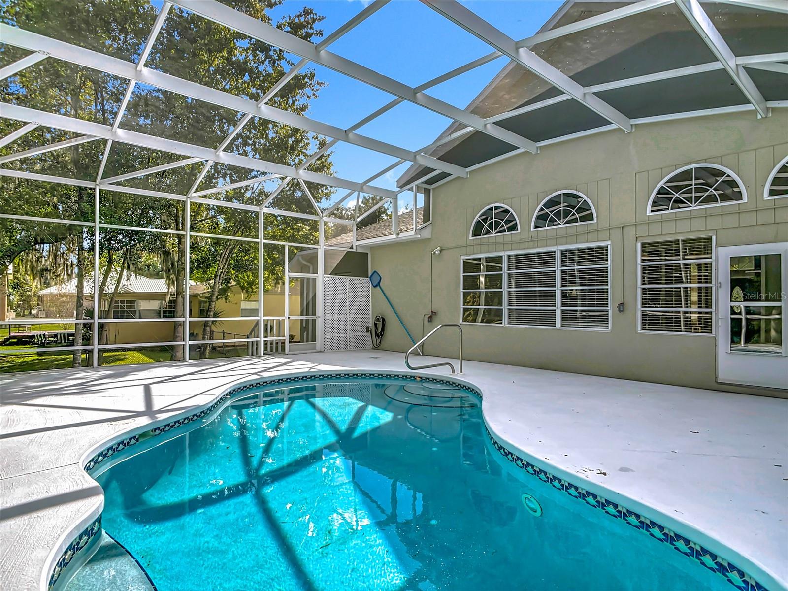 LAKE BERESFORD TERRACE - Residential
