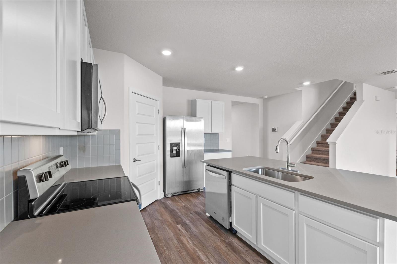 STAR FARMS AT LAKEWOOD RANCH - Residential