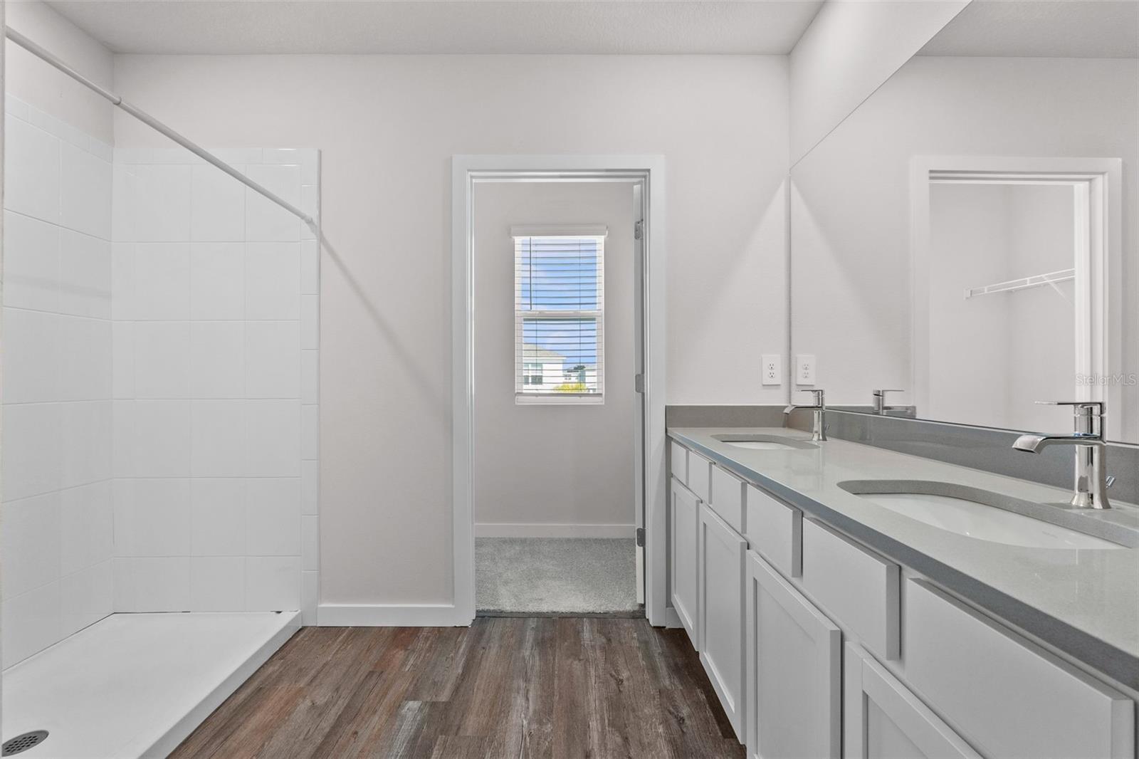 STAR FARMS AT LAKEWOOD RANCH - Residential